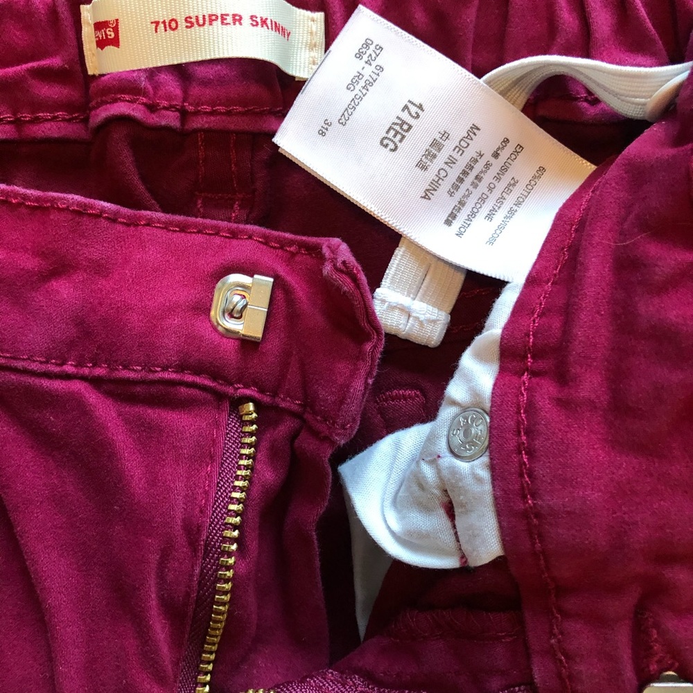 Like new! Levis Super Skinny Jeggings